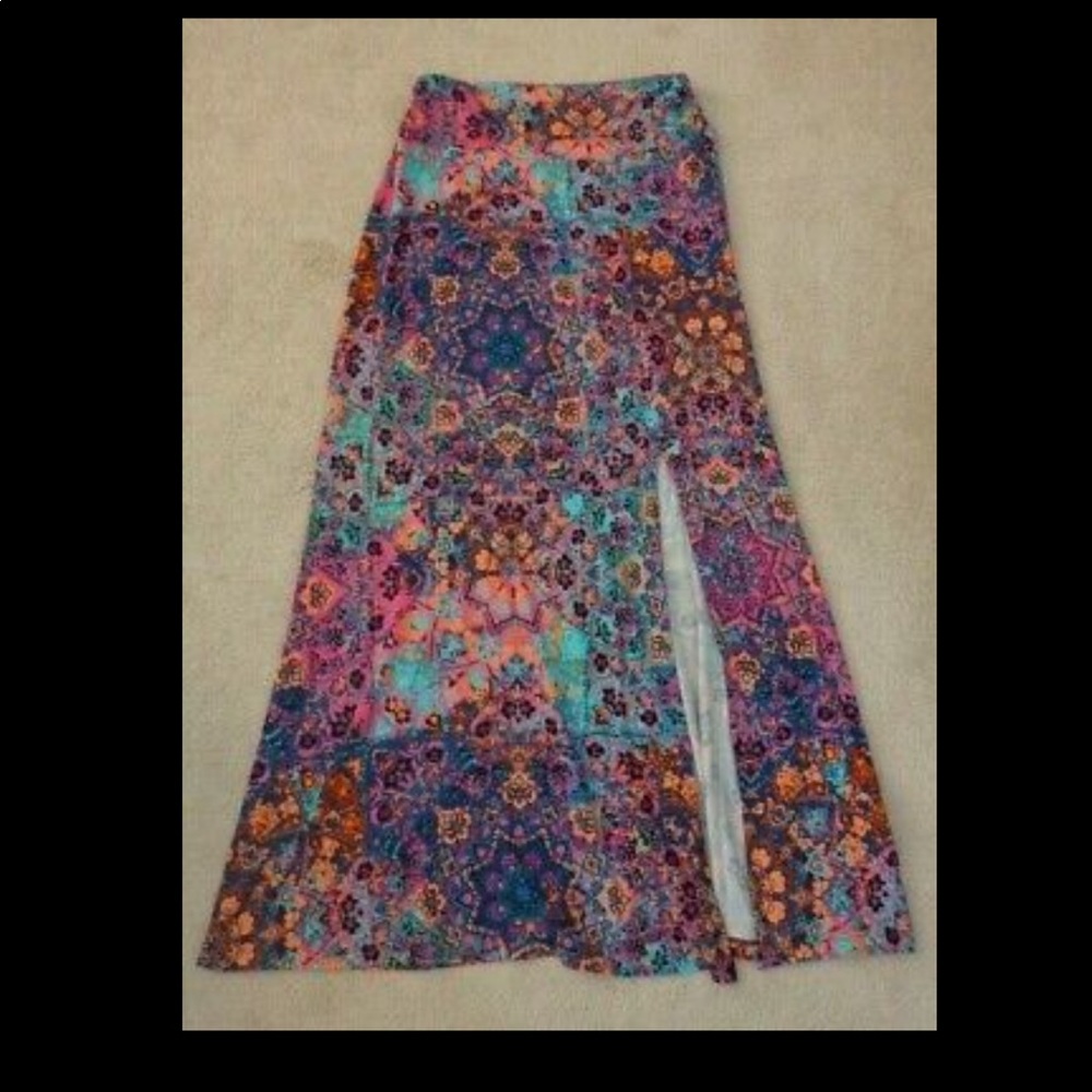 Colorful long skirt with slit